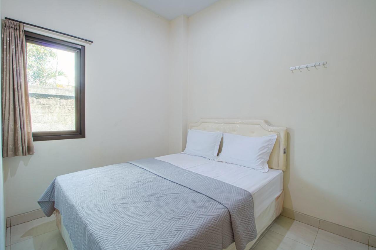 Karana House Syariah Hotel Melati Buitenkant foto