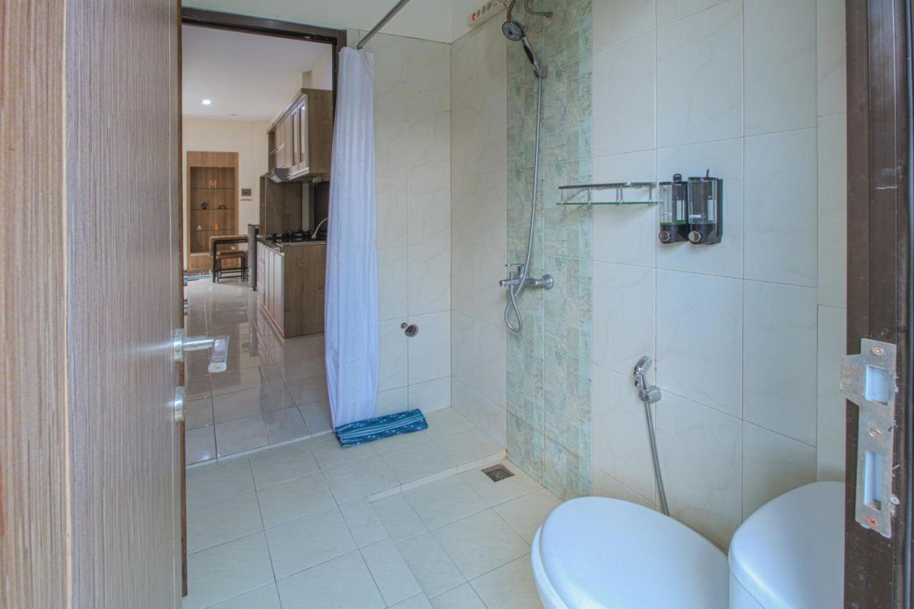 Karana House Syariah Hotel Melati Buitenkant foto